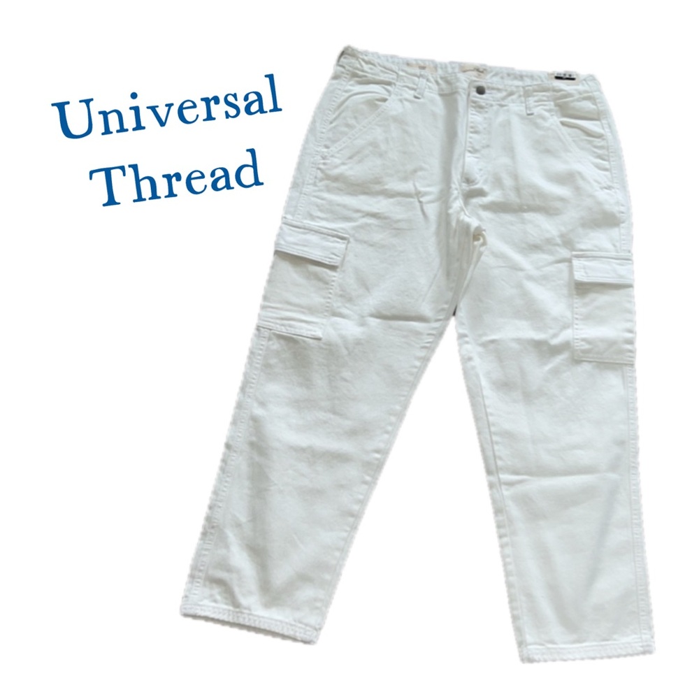 Universal Thread  NWT White Cargo Pants, Boyfriend Fit 18" waist - Picture 2 of 7